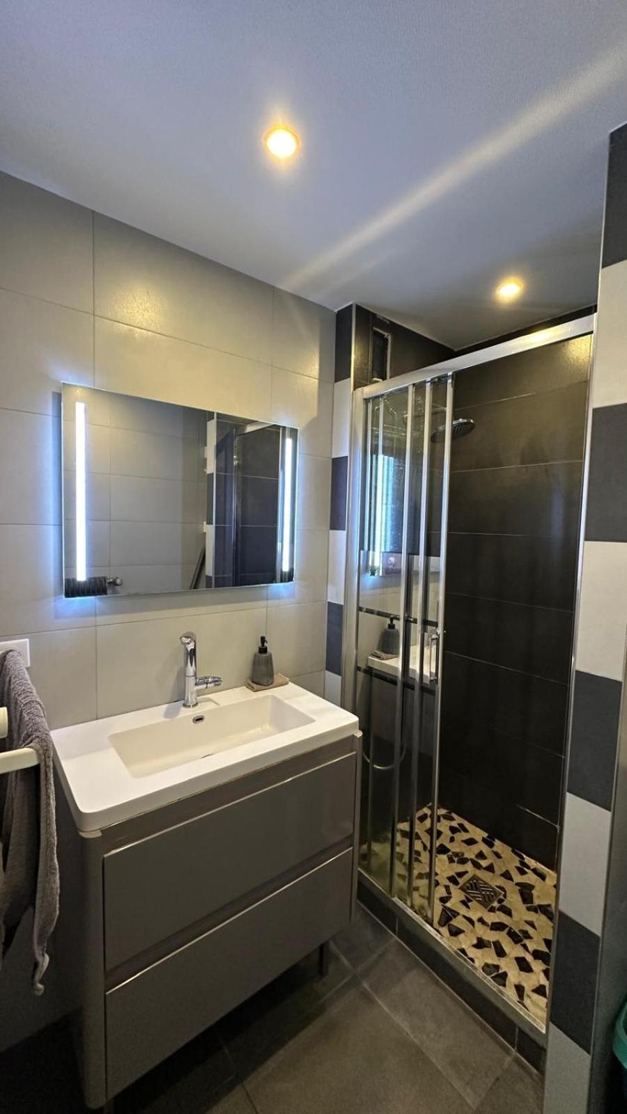 Apparemment Spacieux Et Lumineux Pour 6 Voyageurs สตราสบูร์ก ภายนอก รูปภาพ